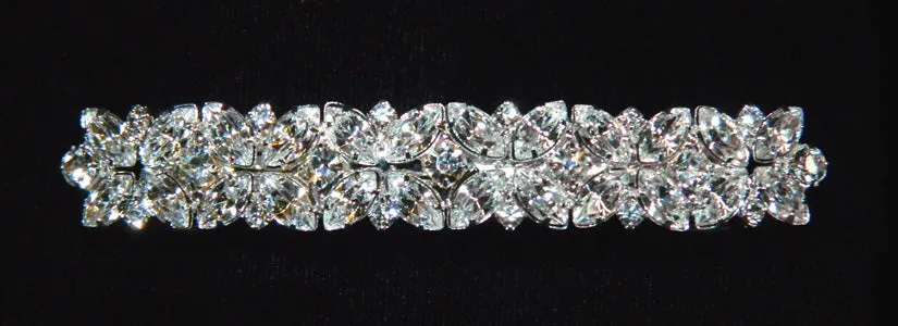 #12234 - Multiple Crystal Clover Barrette