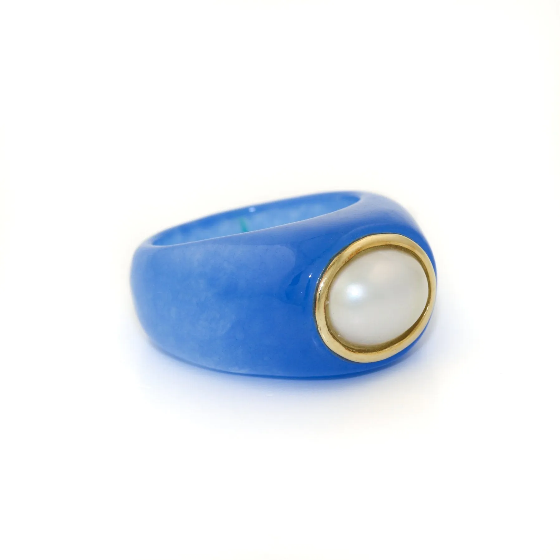 14k Bezel x Carved Blue Jade & Pearl Sing