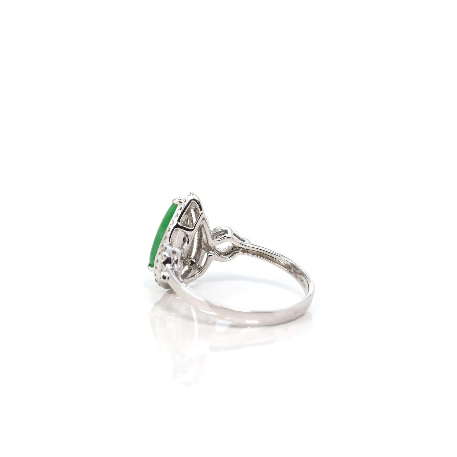 18k White Gold Natural Imperial Green Pear Shape Jadeite Jade Engagement Ring With Diamonds