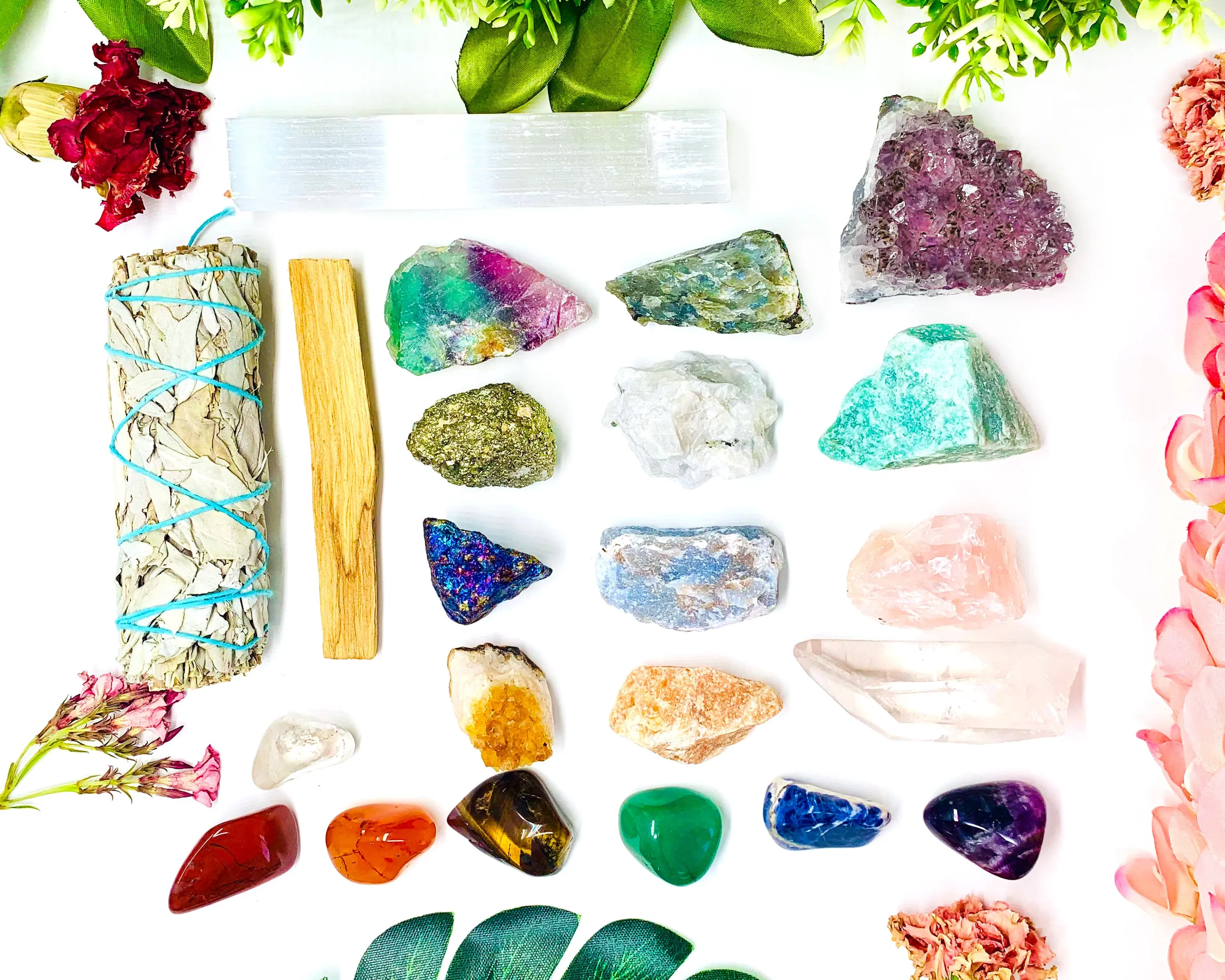 22 pcs Crystal Kit Box - Raw Crystal, Gemstones, Sage, Cluster Kit, Chakra Crystal Set for Beginner Starter, Reiki Mediation Healing Gift
