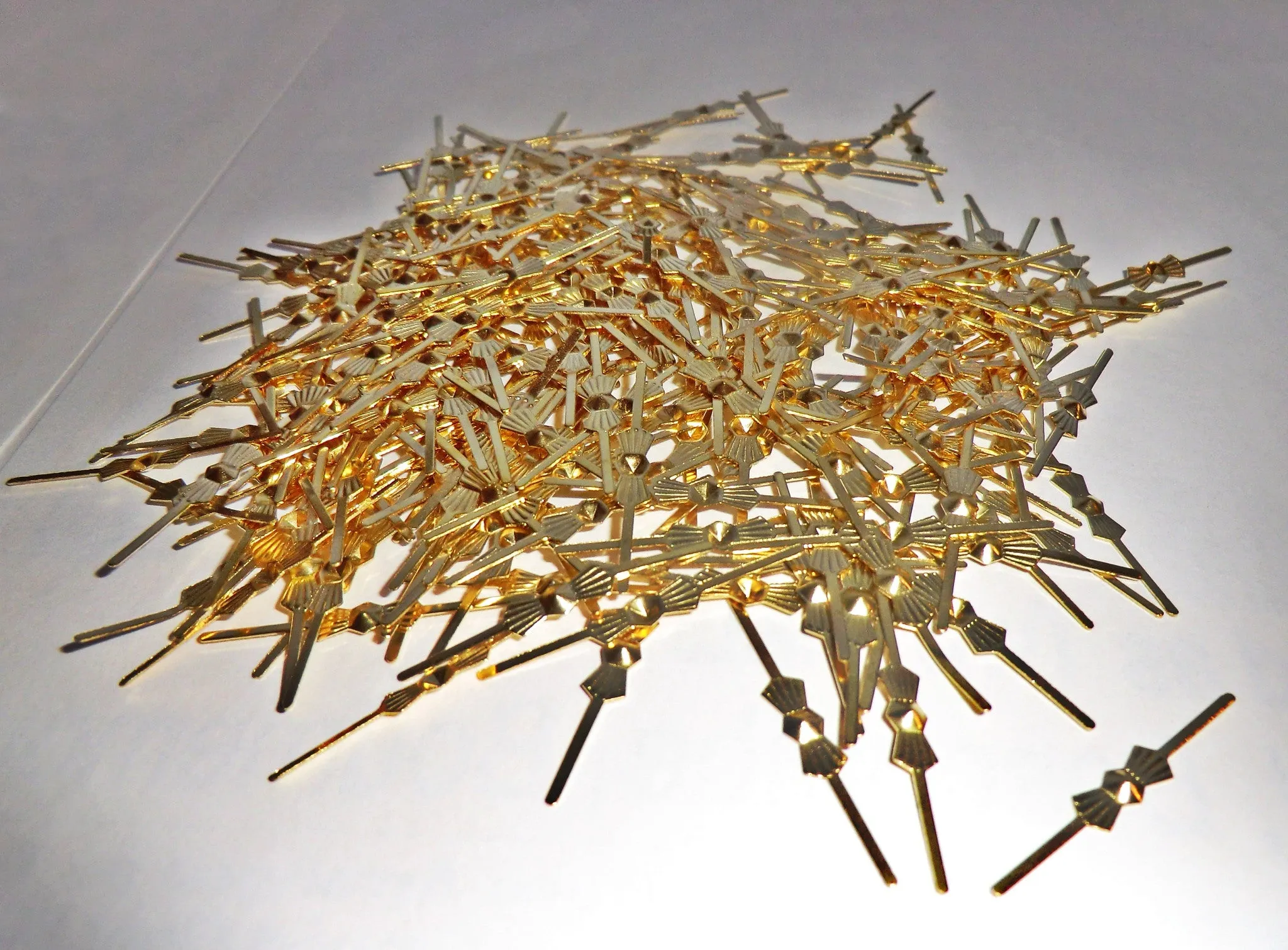 250 Brass Gold 33 mm Chandelier Bow Clasps Links for Droplets Beads Crystals Drops a