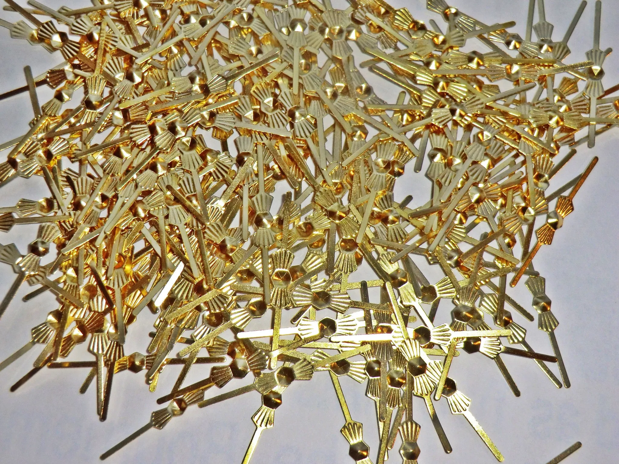 250 Brass Gold 33 mm Chandelier Bow Clasps Links for Droplets Beads Crystals Drops a