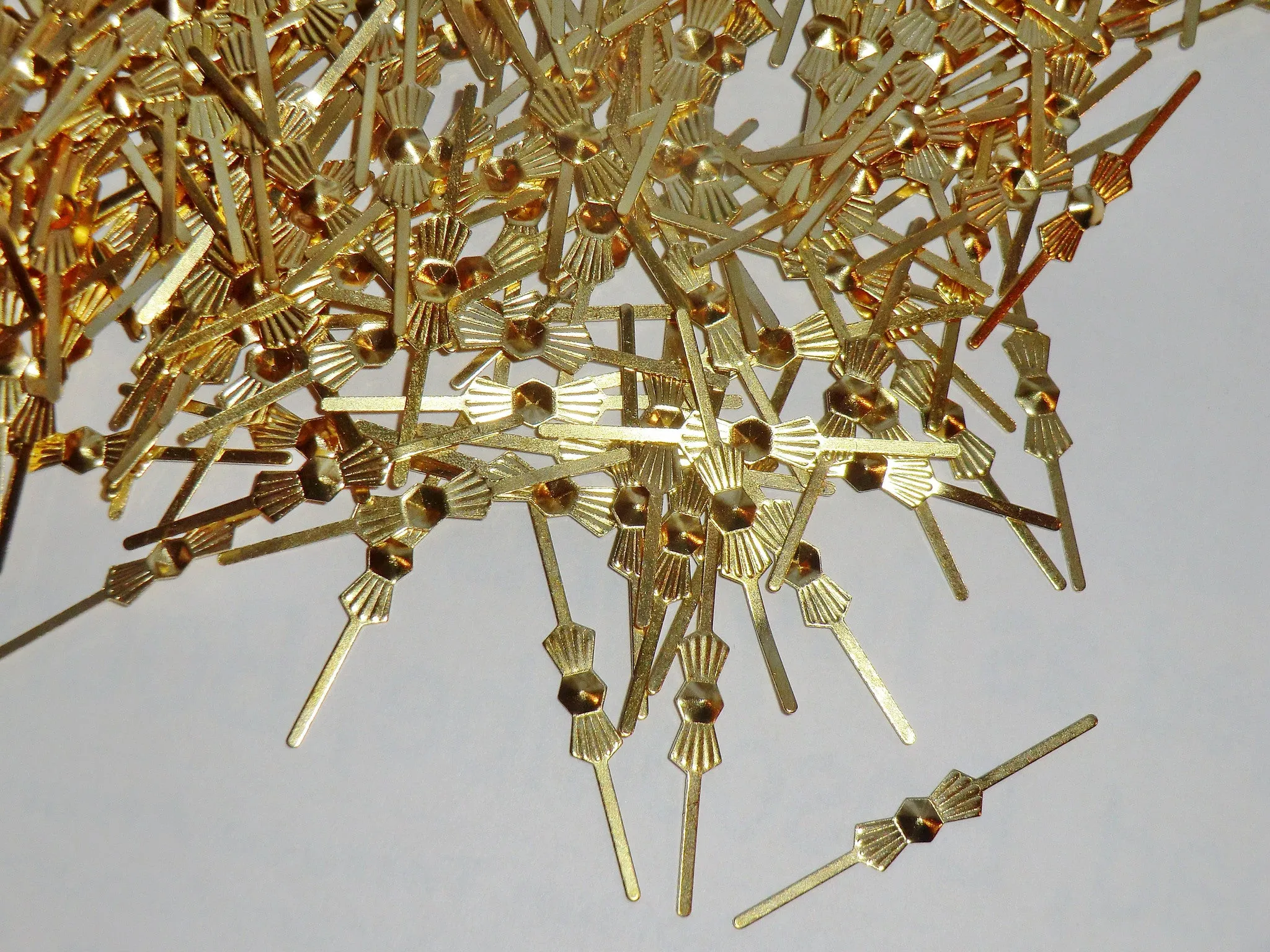 250 Brass Gold 33 mm Chandelier Bow Clasps Links for Droplets Beads Crystals Drops a