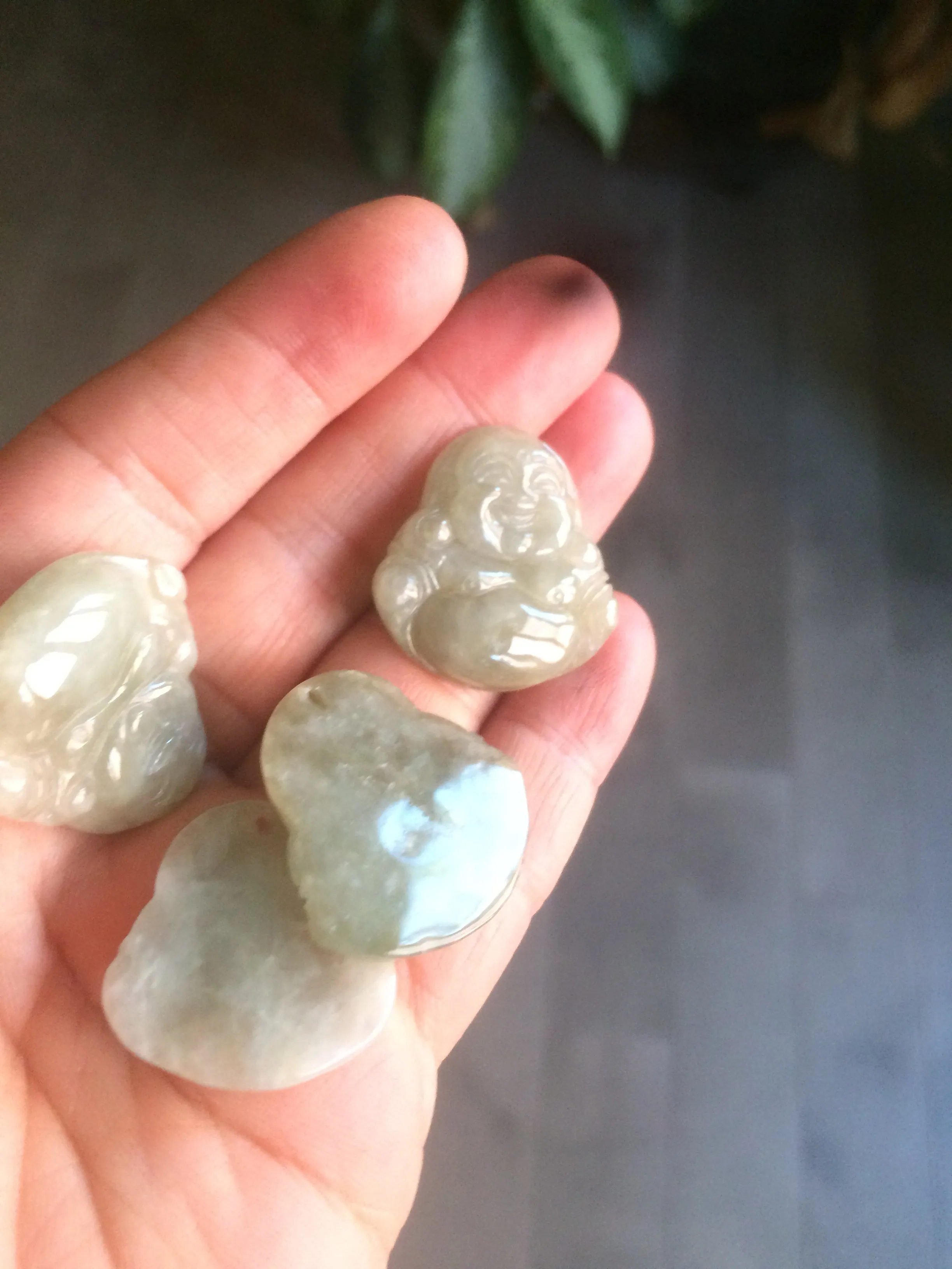 30 pieces of 100% Natural green/gray/yellow happy buddha jadeite Jade pendant group supply wholesale B200