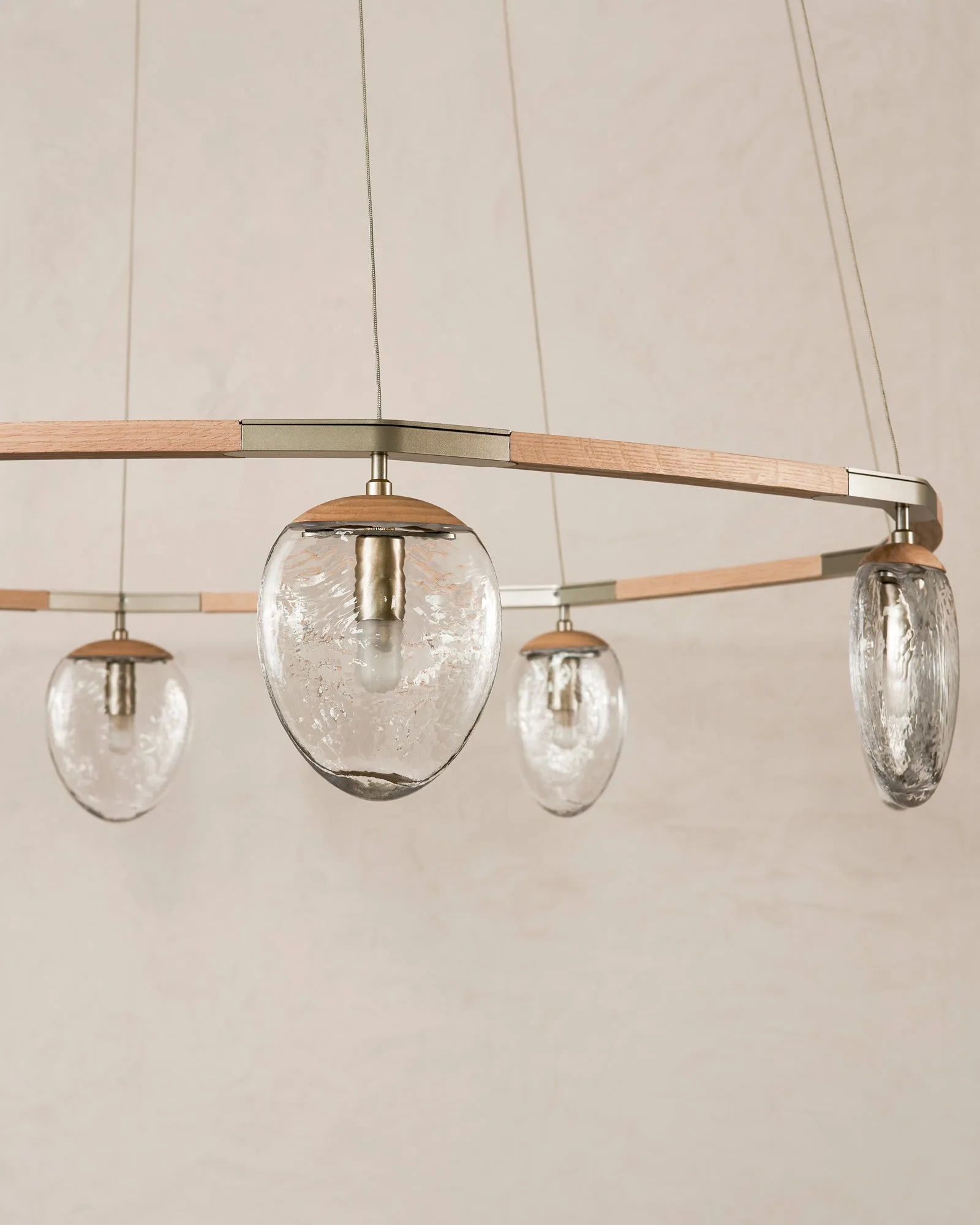 8 Light Foliole Chandelier