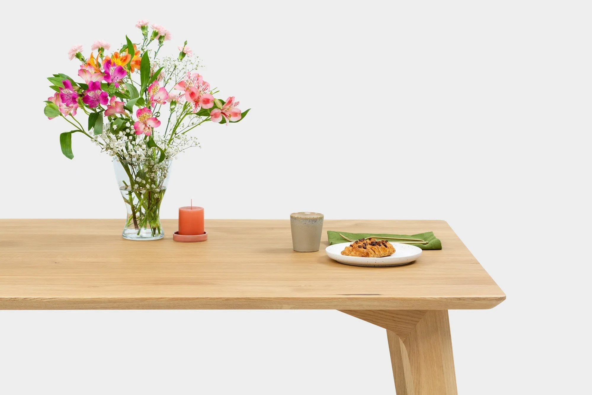 AMBER S | Walnut Dining Table