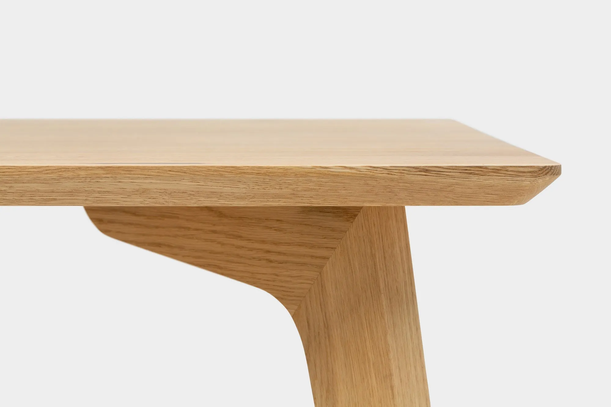 AMBER S | Walnut Dining Table