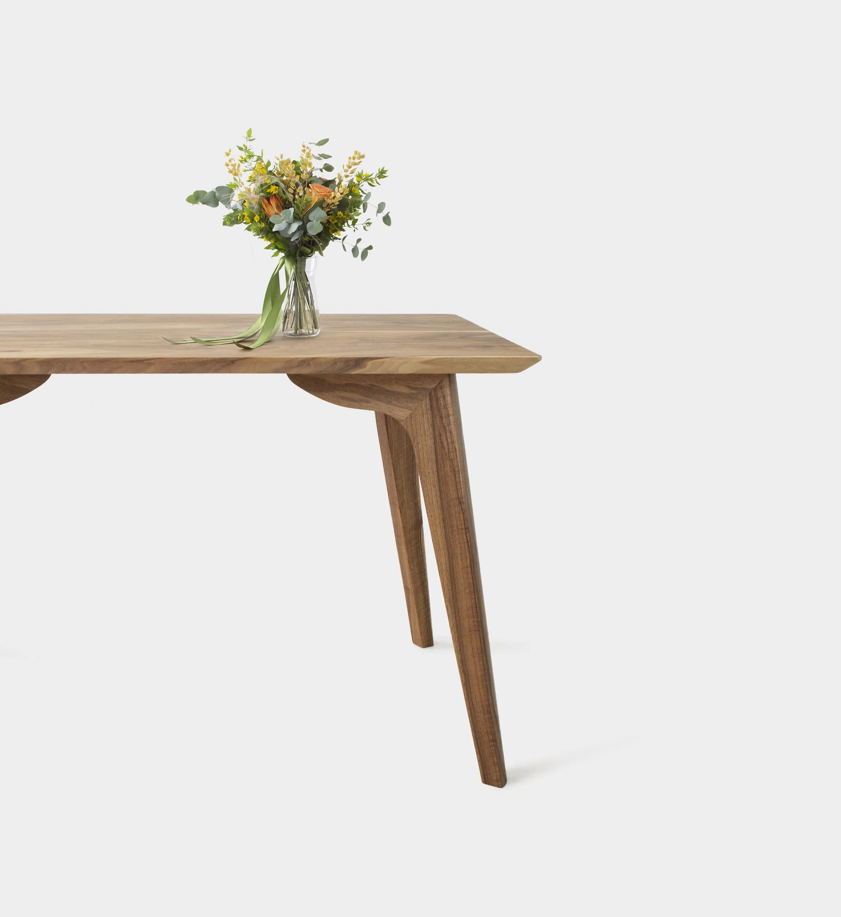 AMBER S | Walnut Dining Table