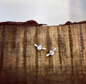Beach Grass Bumble Bee Small Studs