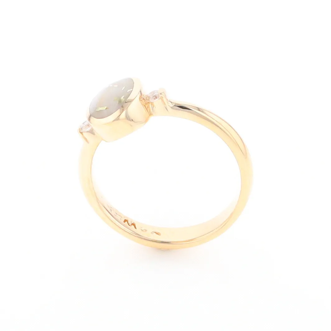Gold Quartz Ring Oval Inlaid Design Center with .06ctw Round Diamonds