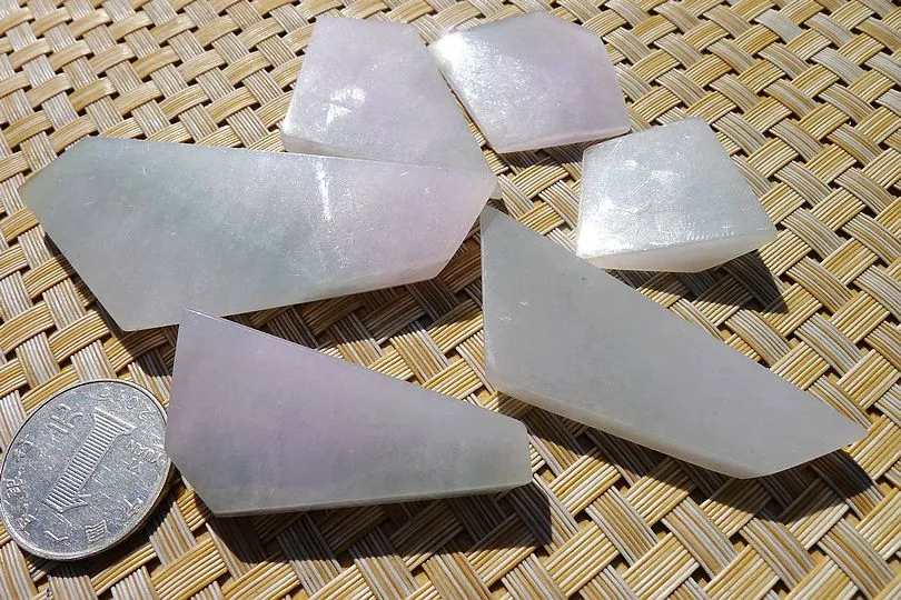 Natural Jade Rough Jadeite Raw 108g