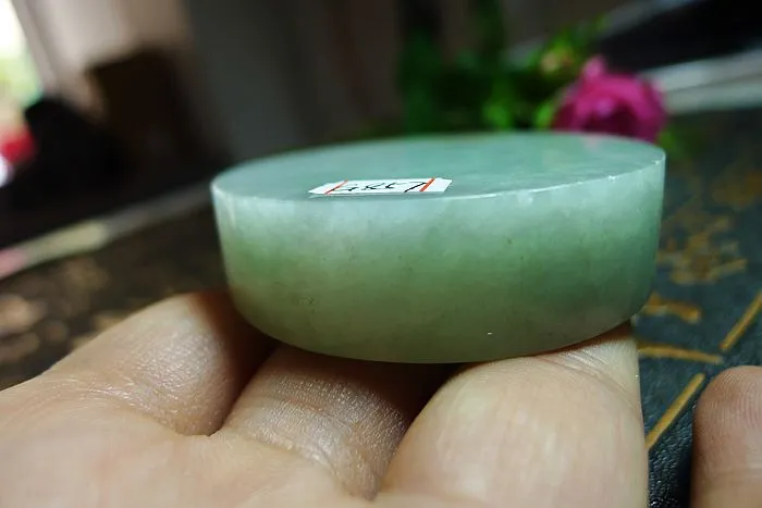 Natural Jade Rough Jadeite Raw (111g,5.3X5.3X1.45cm)