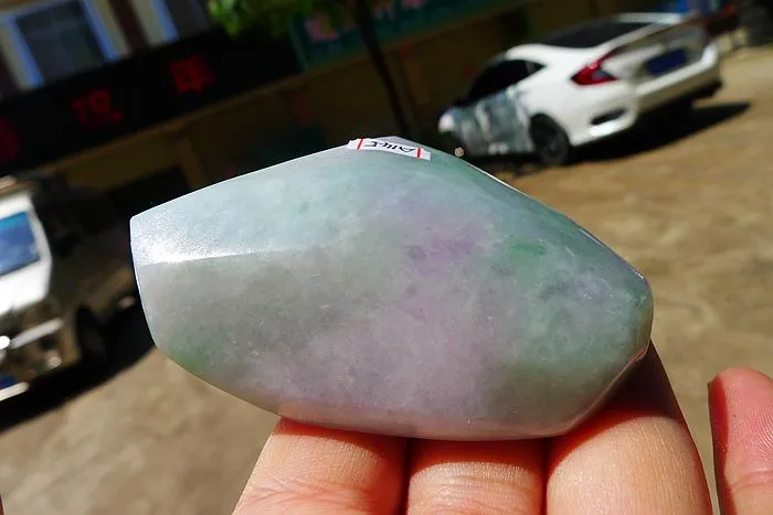 Natural Jade Rough Jadeite Raw (130g,6.8X4.9X2.9cm)