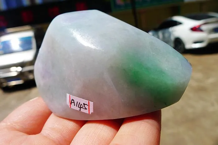Natural Jade Rough Jadeite Raw (130g,6.8X4.9X2.9cm)
