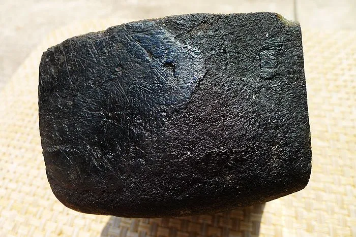 Natural Jade Rough Jadeite Raw (1.63kg,12.6X9.3X5.9cm)