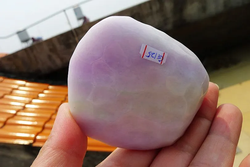Natural Jade Rough Jadeite Raw (189g,6.8X6.1X2.5cm)