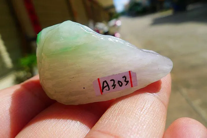 Natural Jade Rough Jadeite Raw (22g,3.9X2.2X1.4cm)
