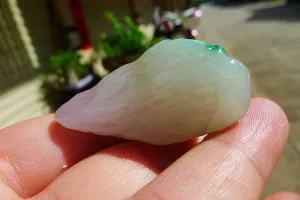 Natural Jade Rough Jadeite Raw (22g,3.9X2.2X1.4cm)