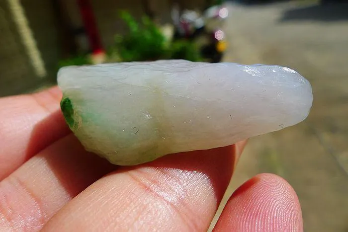 Natural Jade Rough Jadeite Raw (22g,3.9X2.2X1.4cm)