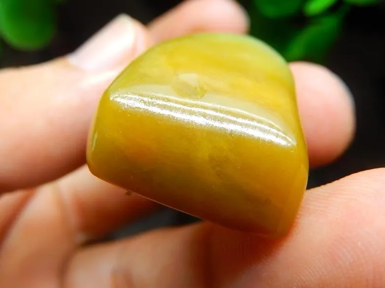Natural Jade Rough Jadeite Raw (27g, 52X22X15mm)