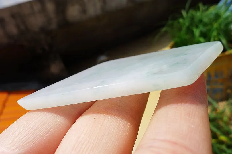 Natural Jade Rough Jadeite Raw (31g,7X3.5X0.45cm)