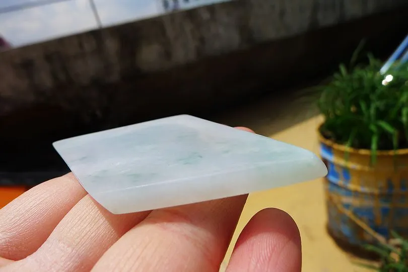 Natural Jade Rough Jadeite Raw (31g,7X3.5X0.45cm)