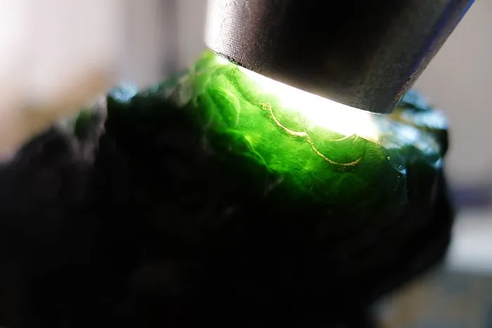 Natural Jade Rough Jadeite Raw (580g,11.2X9.9X4cm)