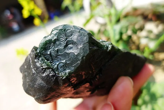 Natural Jade Rough Jadeite Raw (580g,11.2X9.9X4cm)