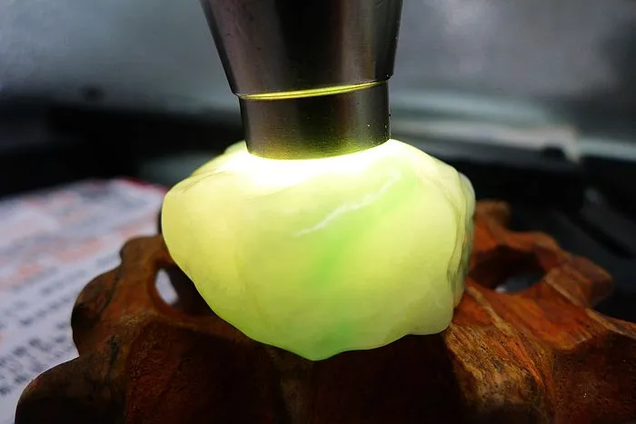 Natural Jade Rough Jadeite Raw (59g,5.1X3.1X1.9cm)