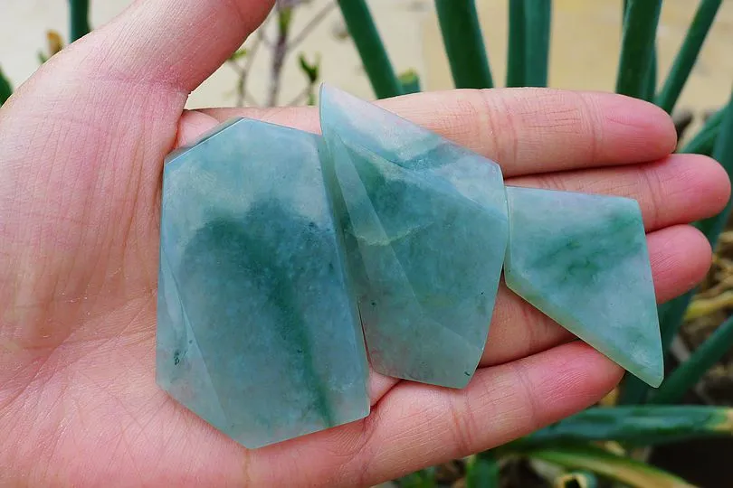 Natural Jade Rough Jadeite Raw 70.5g