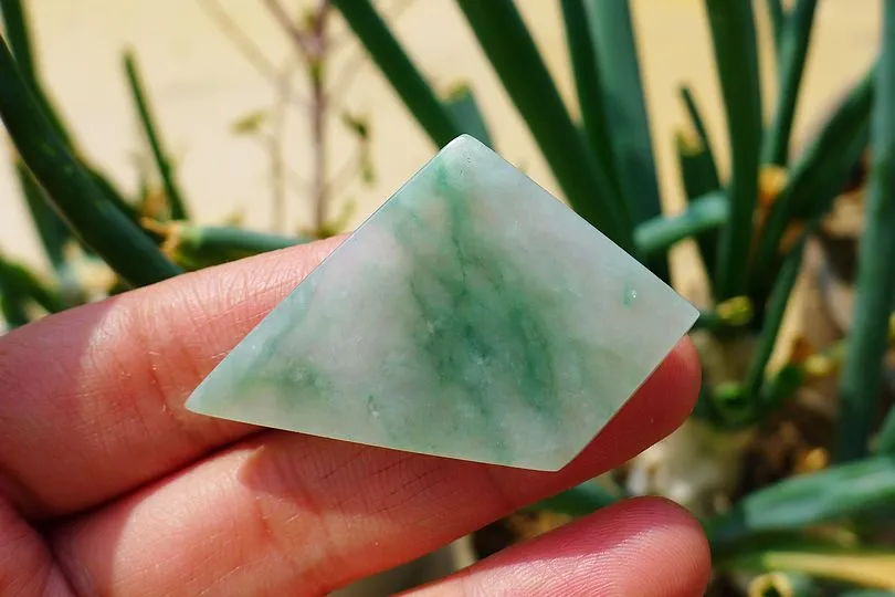 Natural Jade Rough Jadeite Raw 70.5g