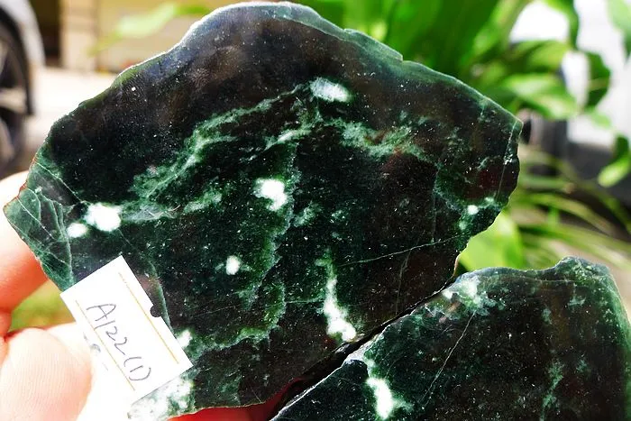Natural Jade Rough Jadeite Raw 725g