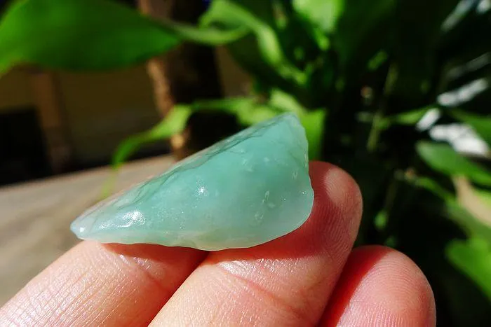 Natural Jade Rough Jadeite Raw (7.6g,3.5X2.2X0.8cm)