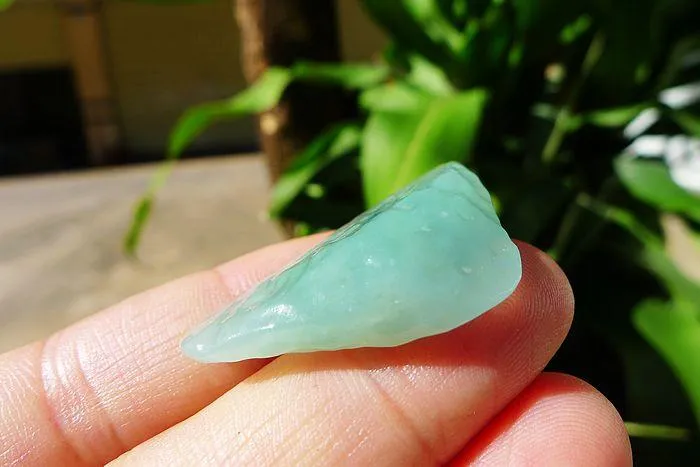 Natural Jade Rough Jadeite Raw (7.6g,3.5X2.2X0.8cm)