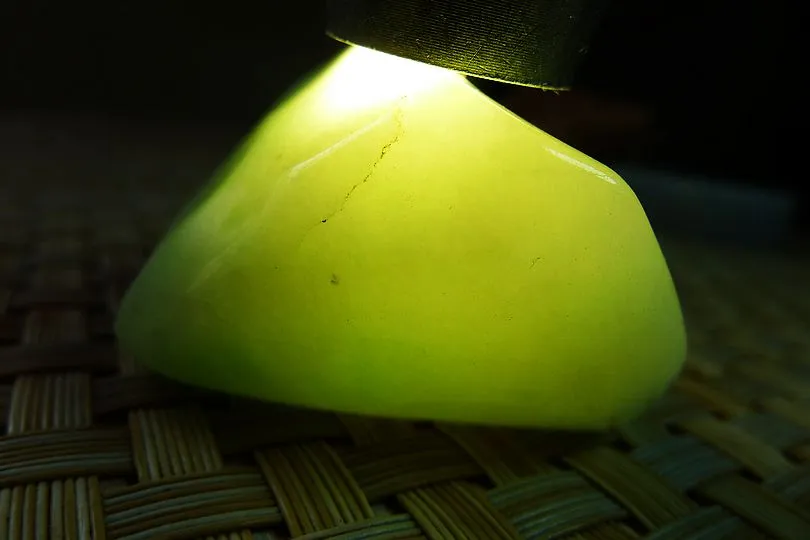 Natural Jade Rough Jadeite Raw (85g,4.3X4X2.7cm)