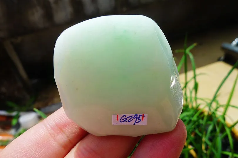 Natural Jade Rough Jadeite Raw (85g,4.3X4X2.7cm)