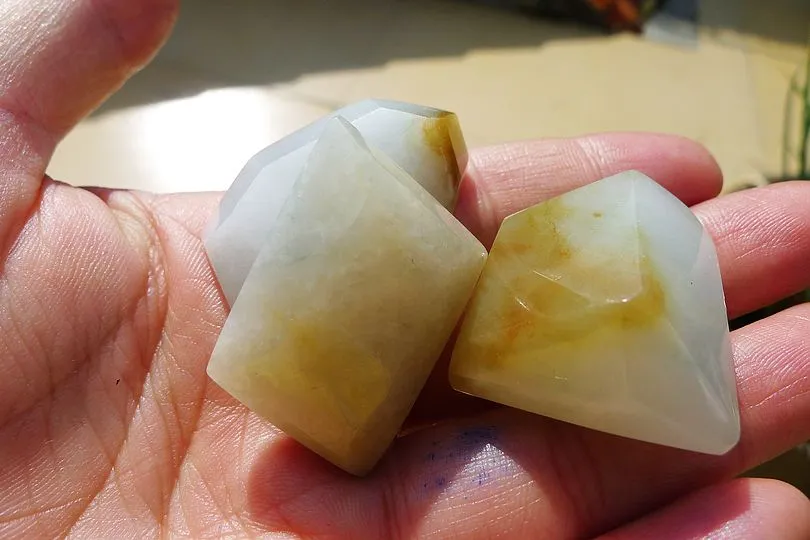 Natural Jade Rough Jadeite Raw S-61g