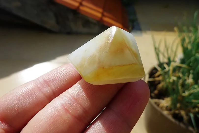 Natural Jade Rough Jadeite Raw S-61g