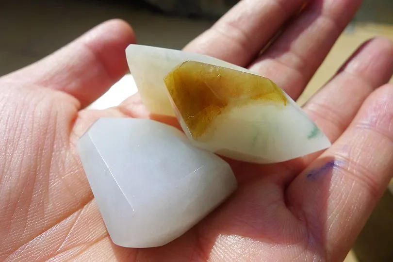 Natural Jade Rough Jadeite Raw S-61g