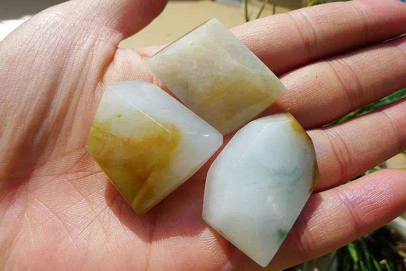 Natural Jade Rough Jadeite Raw S-61g