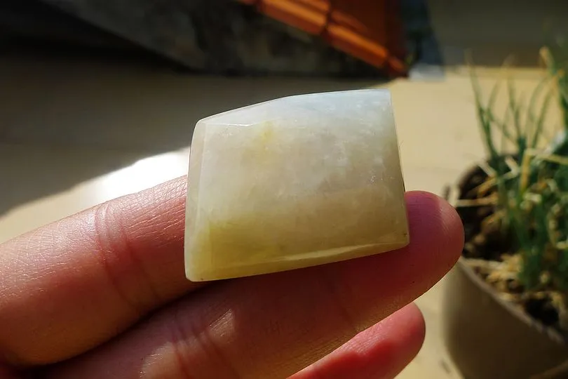 Natural Jade Rough Jadeite Raw S-61g
