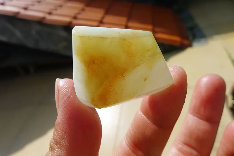 Natural Jade Rough Jadeite Raw S-61g