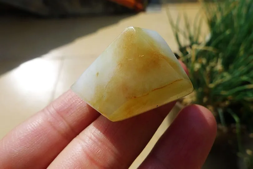 Natural Jade Rough Jadeite Raw S-61g