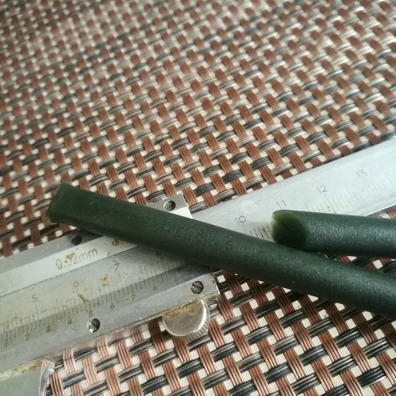 Natural Kunlun Jade Rough Nephrite Raw (13&7cmX0.8cm)