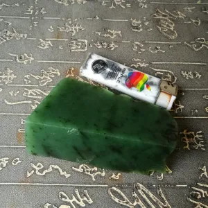 Natural Kunlun Jade Rough Nephrite Raw (143g, 7.7X2.6X2.5cm)