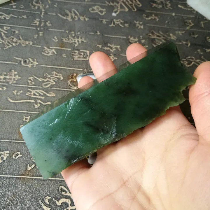 Natural Kunlun Jade Rough Nephrite Raw (143g, 7.7X2.6X2.5cm)