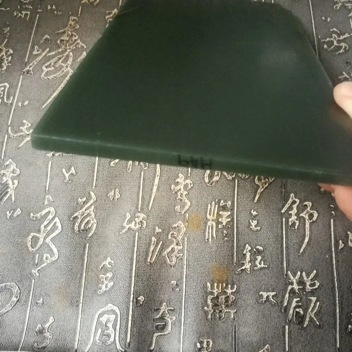 Natural Kunlun Jade Rough Nephrite Raw (251g, 18.5X10X0.4cm)