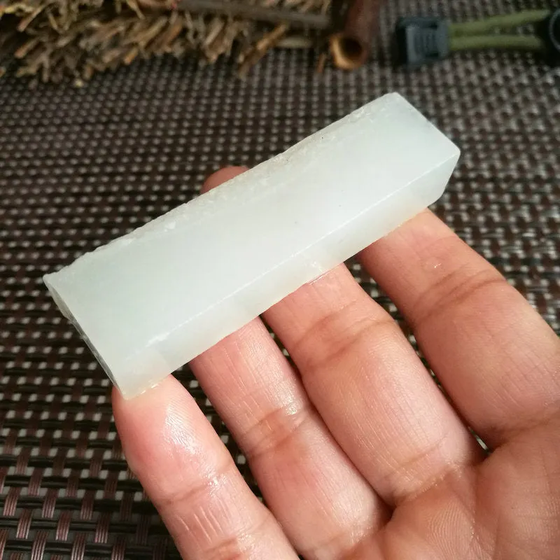 Natural Kunlun Jade Rough Nephrite Raw (47g,6.8X1.8X1.3cm)