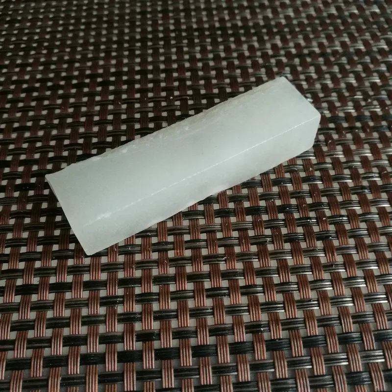 Natural Kunlun Jade Rough Nephrite Raw (47g,6.8X1.8X1.3cm)