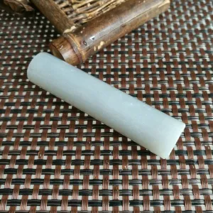 Natural Kunlun Jade Rough Nephrite Raw (48g, 7X1.6cm)